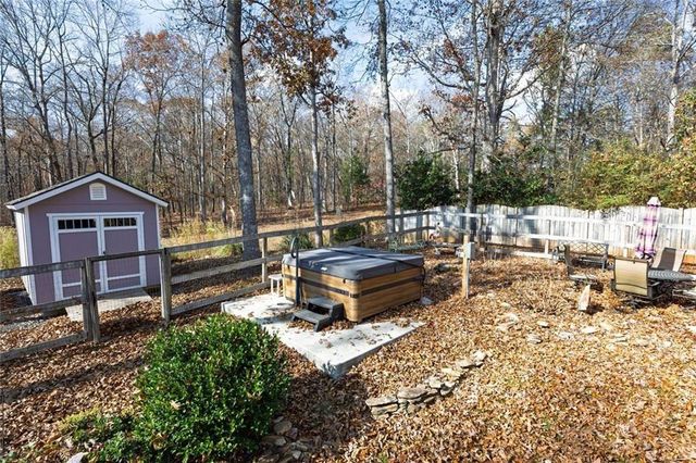 632 Goldenwood Court, Powder Springs, GA 30127