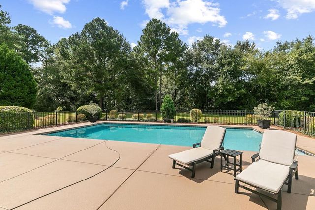 19 Harrington Lane, Dothan, AL 36305