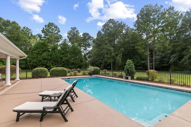 19 Harrington Lane, Dothan, AL 36305
