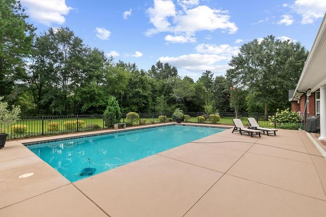 19 Harrington Lane, Dothan, AL 36305