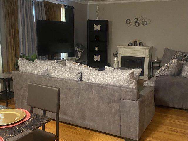 3922 N 80th STREET, Milwaukee, WI 53222