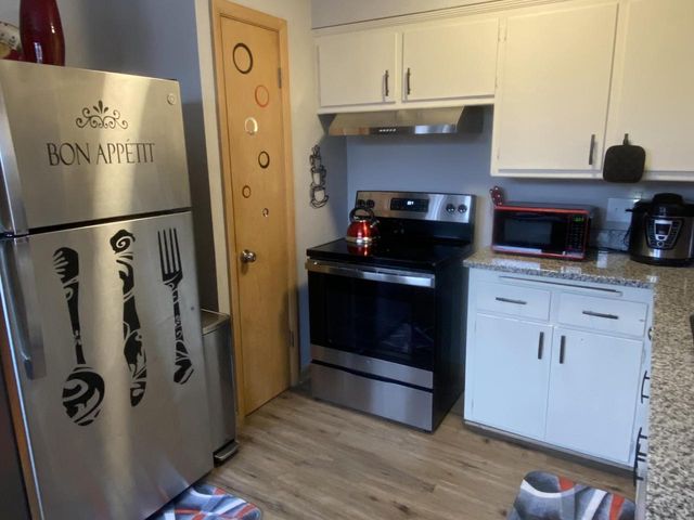 3922 N 80th STREET, Milwaukee, WI 53222