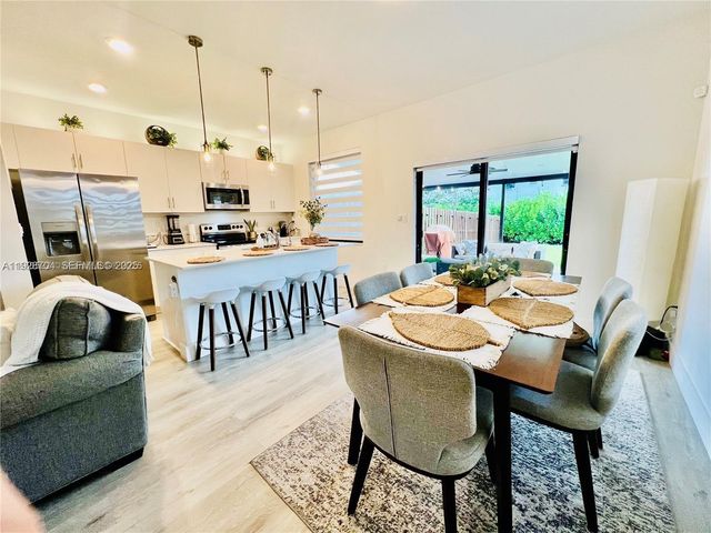 25532 SW 108th Ave, Homestead, FL 33032