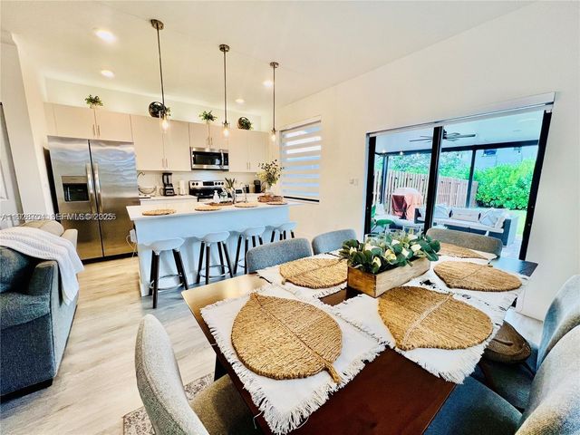 25532 SW 108th Ave, Homestead, FL 33032