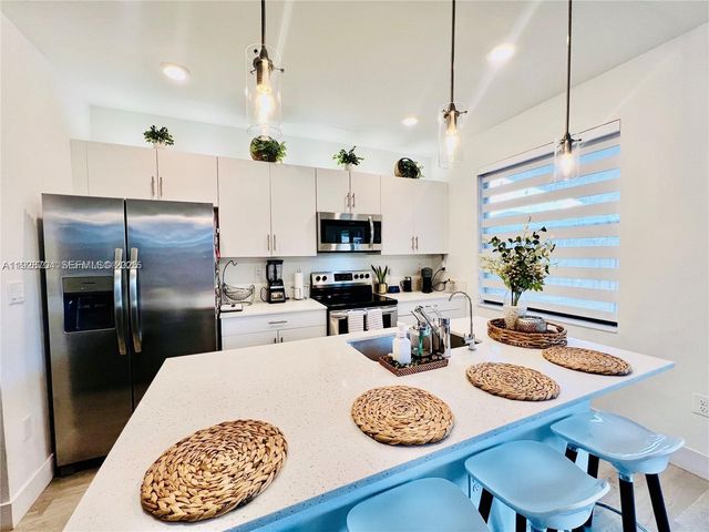 25532 SW 108th Ave, Homestead, FL 33032