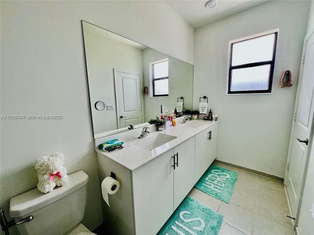 25532 SW 108th Ave, Homestead, FL 33032