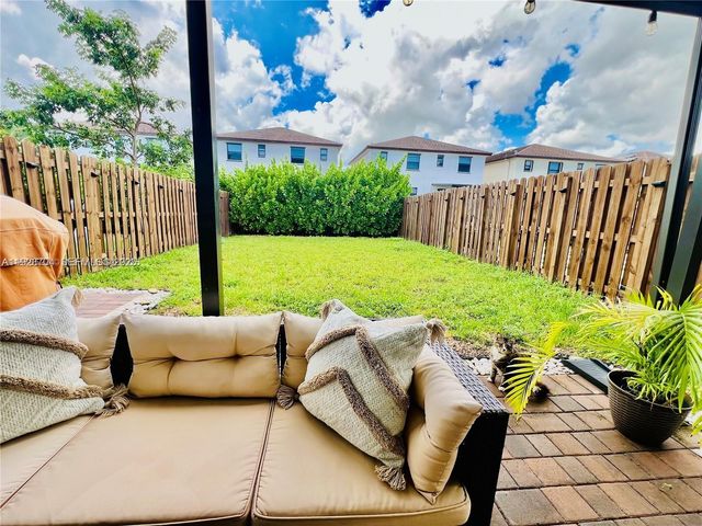 25532 SW 108th Ave, Homestead, FL 33032