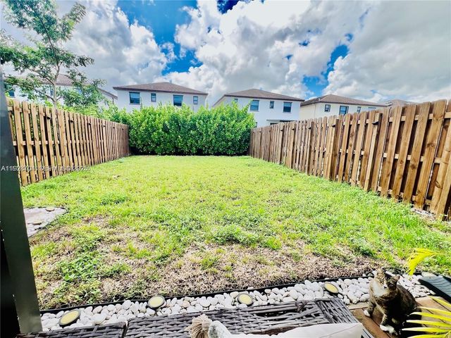 25532 SW 108th Ave, Homestead, FL 33032