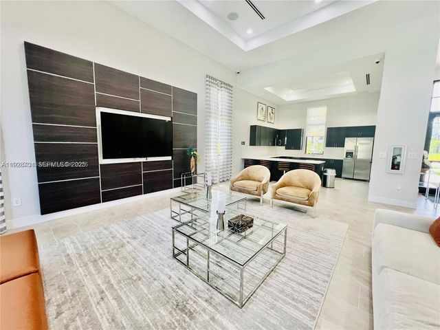 25532 SW 108th Ave, Homestead, FL 33032