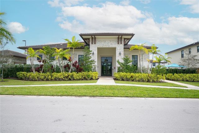 25532 SW 108th Ave, Homestead, FL 33032