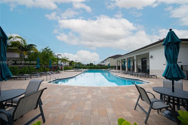 25532 SW 108th Ave, Homestead, FL 33032