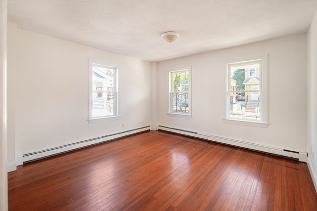 59 Woodville 1, Everett, MA 02149