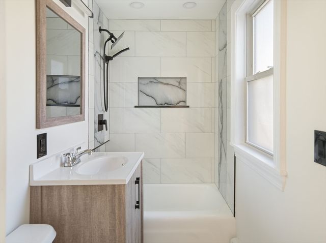 59 Woodville 1, Everett, MA 02149