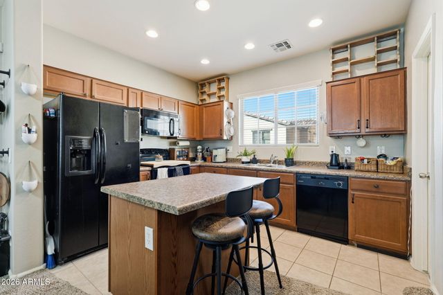 7776 W BONITOS Drive, Phoenix, AZ 85035