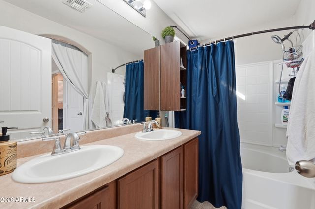 7776 W BONITOS Drive, Phoenix, AZ 85035