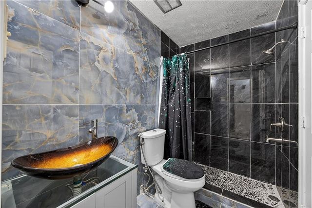 4673 Arrowhead SW Trail, Lilburn, GA 30047