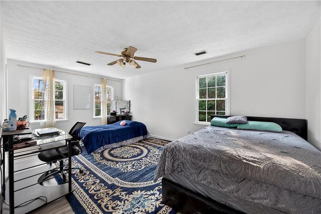 4673 Arrowhead SW Trail, Lilburn, GA 30047