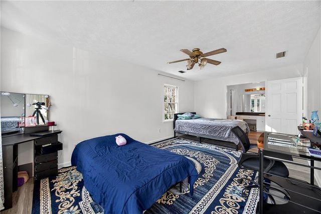 4673 Arrowhead SW Trail, Lilburn, GA 30047