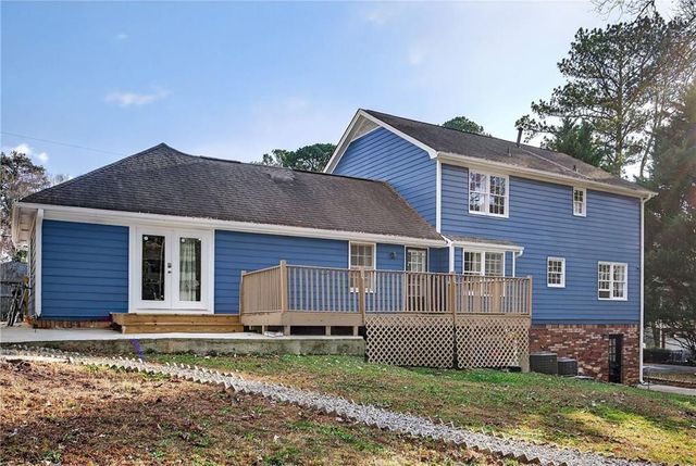 4673 Arrowhead SW Trail, Lilburn, GA 30047