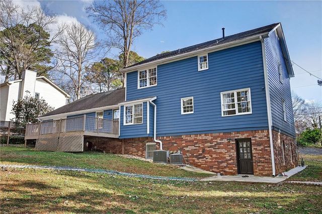 4673 Arrowhead SW Trail, Lilburn, GA 30047