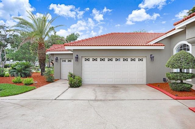 30303 LAURELWOOD LANE, Wesley Chapel, FL 33543