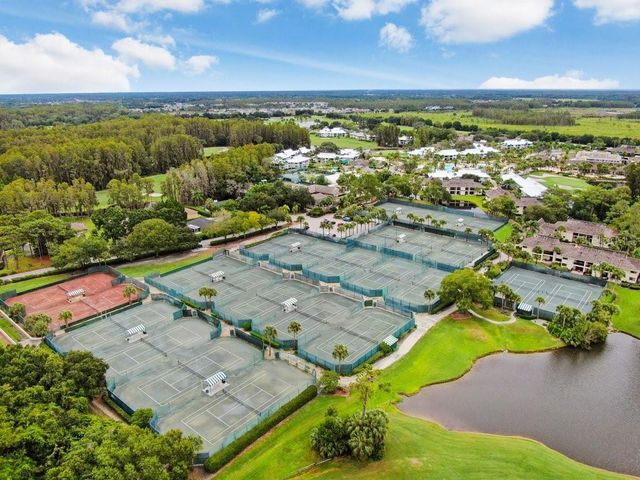 30303 LAURELWOOD LANE, Wesley Chapel, FL 33543