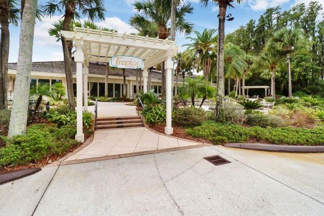 30303 LAURELWOOD LANE, Wesley Chapel, FL 33543