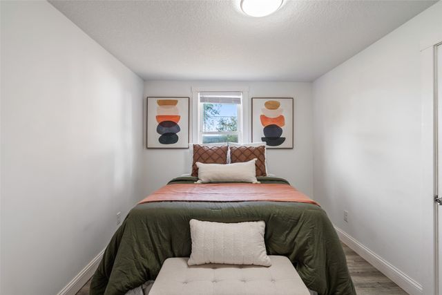 2324 E 23rd Street, Des Moines, IA 50317