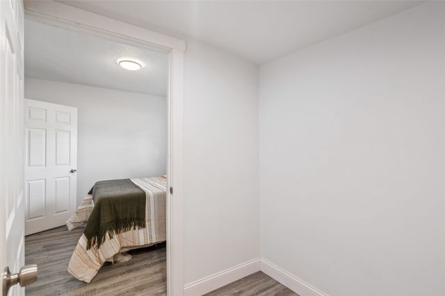 2324 E 23rd Street, Des Moines, IA 50317