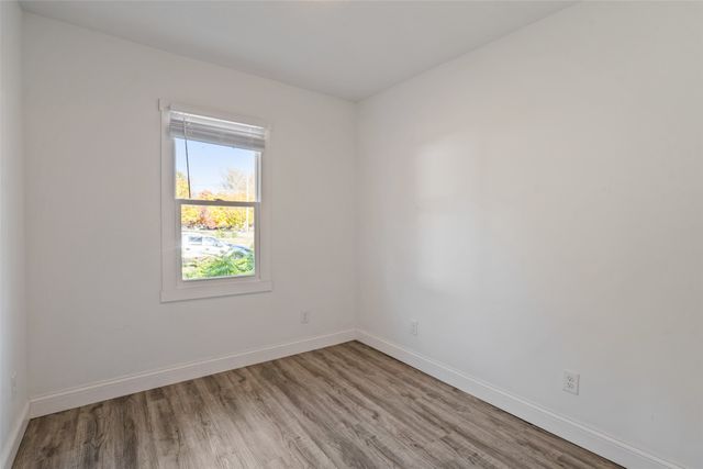 2324 E 23rd Street, Des Moines, IA 50317