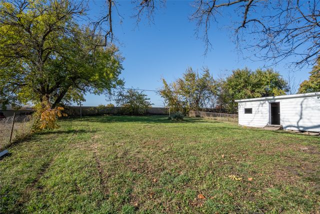 2324 E 23rd Street, Des Moines, IA 50317