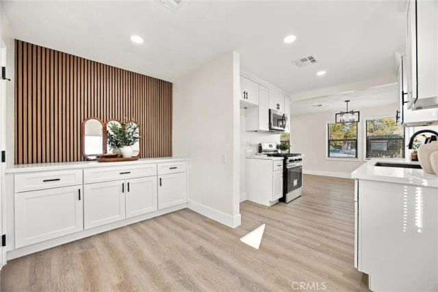 245 Donna Avenue, Bakersfield, CA 93304