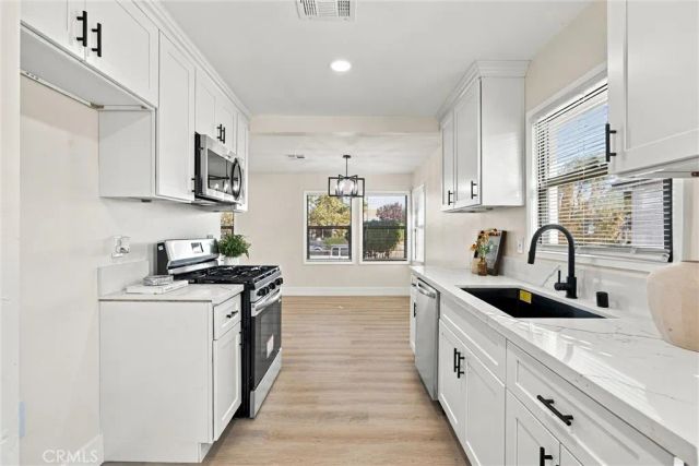 245 Donna Avenue, Bakersfield, CA 93304