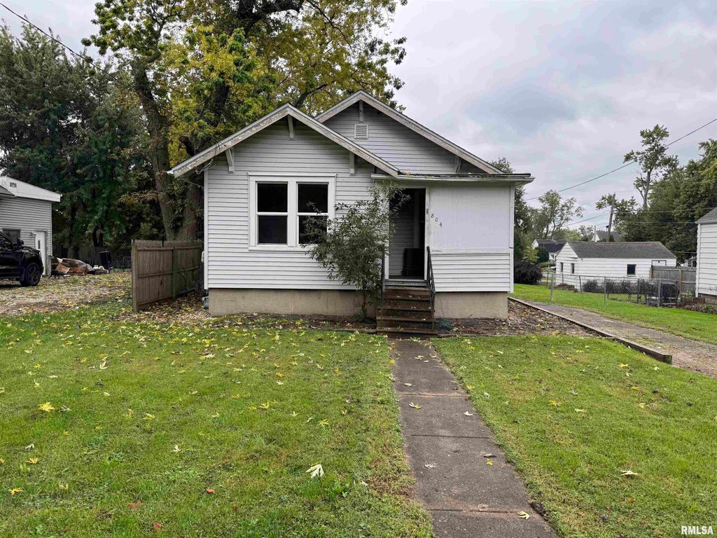 804 E DIVISION Avenue, Peoria Heights, IL 61616