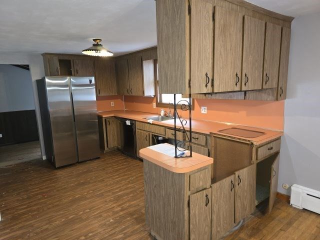 28 Arnold St, Taunton, MA 02780
