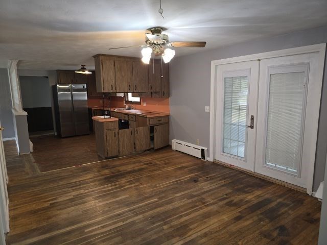 28 Arnold St, Taunton, MA 02780