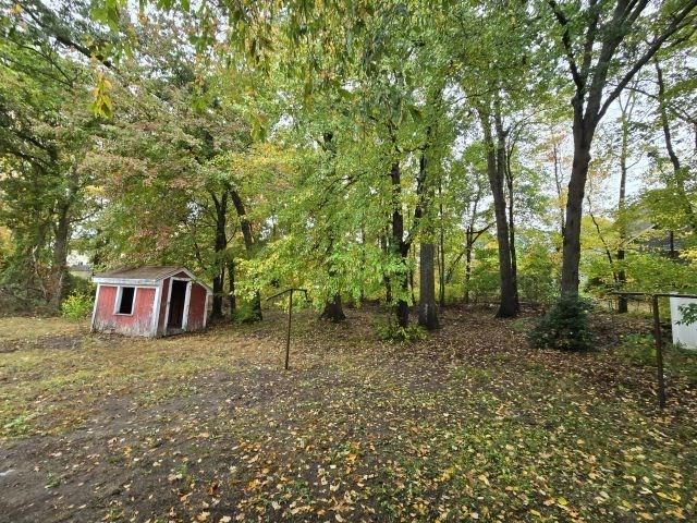 28 Arnold St, Taunton, MA 02780