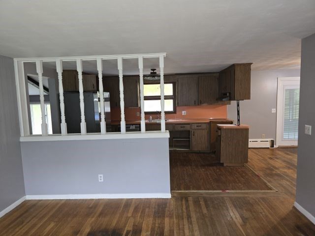 28 Arnold St, Taunton, MA 02780