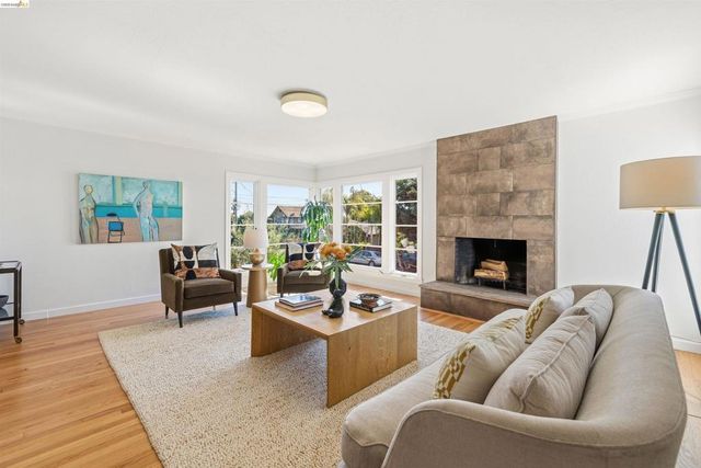 4484 Tulip Ave, Oakland, CA 94619