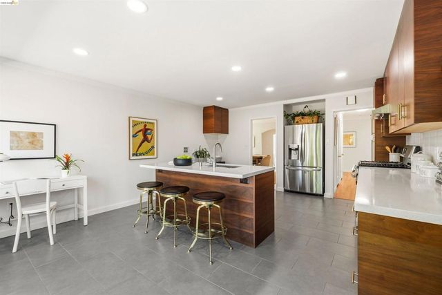 4484 Tulip Ave, Oakland, CA 94619