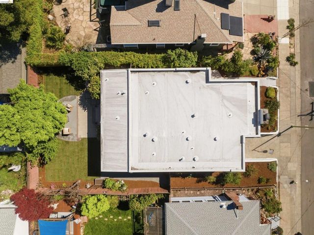 4484 Tulip Ave, Oakland, CA 94619