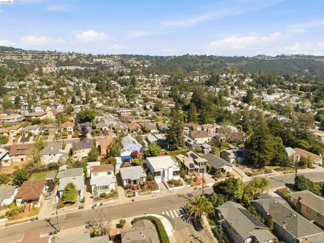 4484 Tulip Ave, Oakland, CA 94619