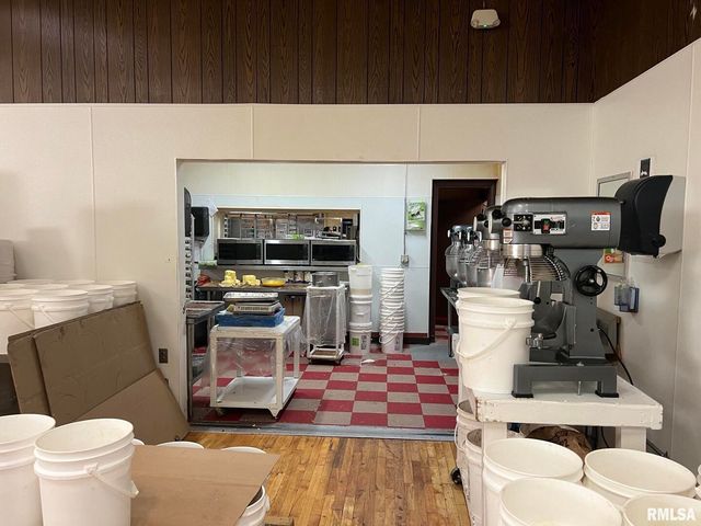 1623 15TH Street, Moline, IL 61265