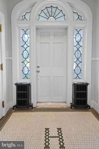 184 W MAIN ST #BUILDING 100, Trappe, PA 19426