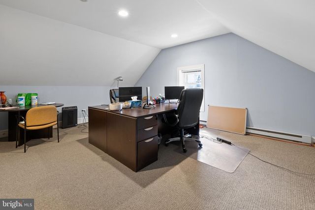 184 W MAIN ST #BUILDING 100, Trappe, PA 19426