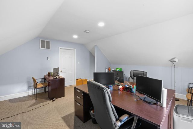 184 W MAIN ST #BUILDING 100, Trappe, PA 19426