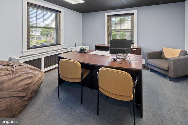 184 W MAIN ST #BUILDING 100, Trappe, PA 19426