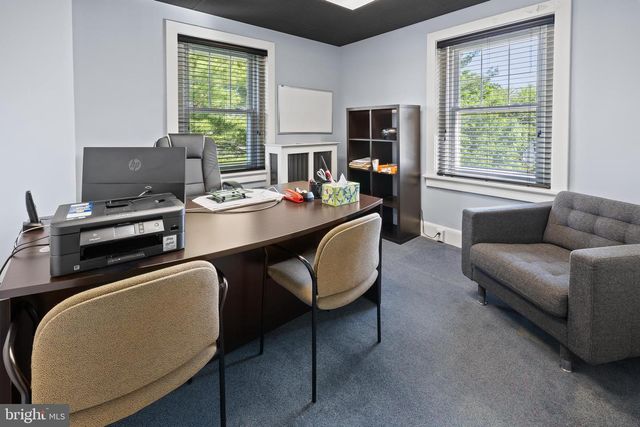 184 W MAIN ST #BUILDING 100, Trappe, PA 19426