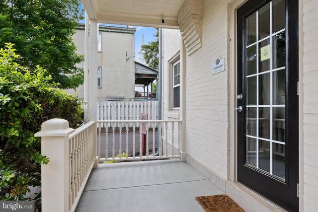 184 W MAIN ST #BUILDING 100, Trappe, PA 19426