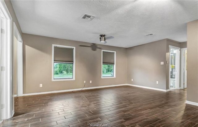 807 Holleman Drive, College Station, TX 77840